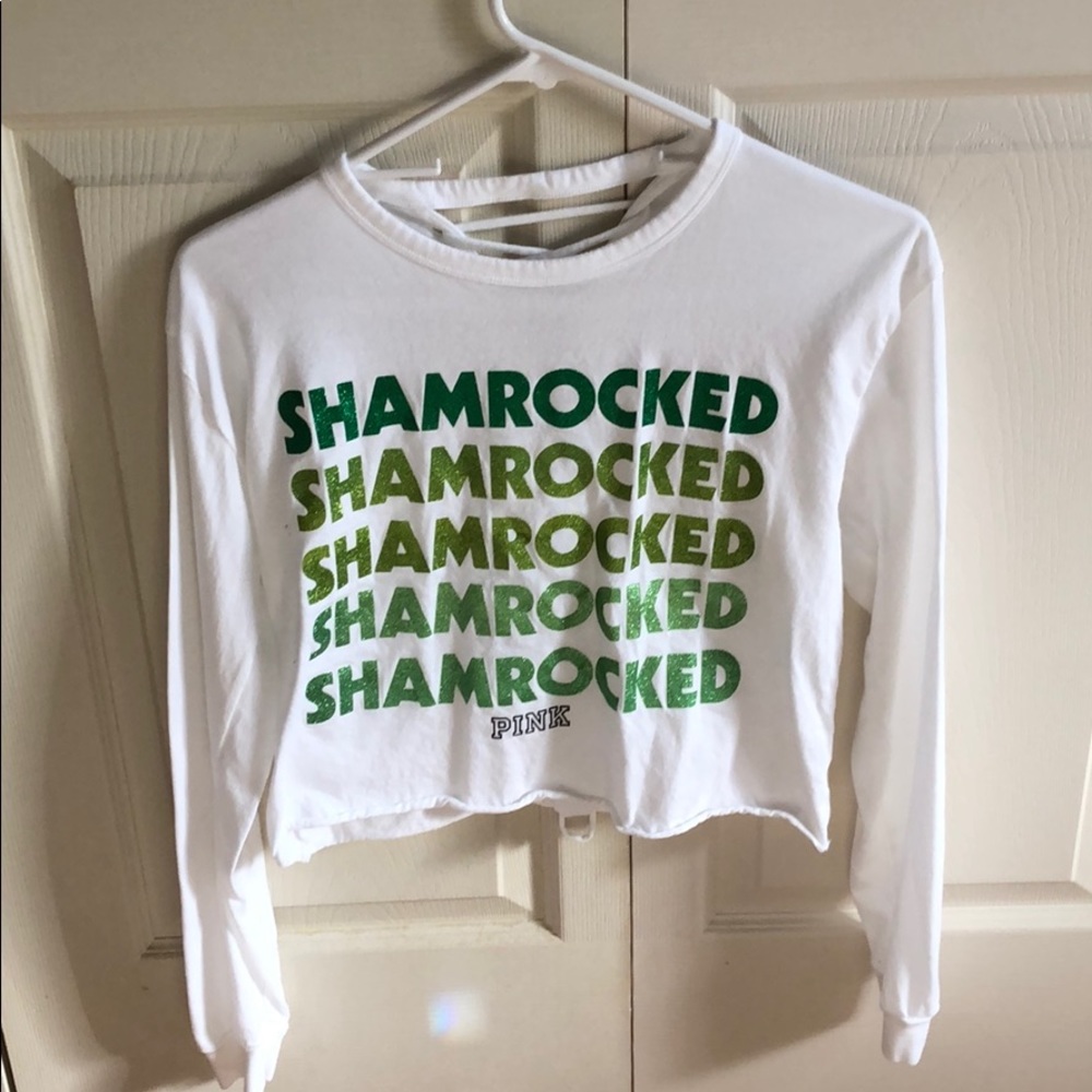 VS shamrock top size small